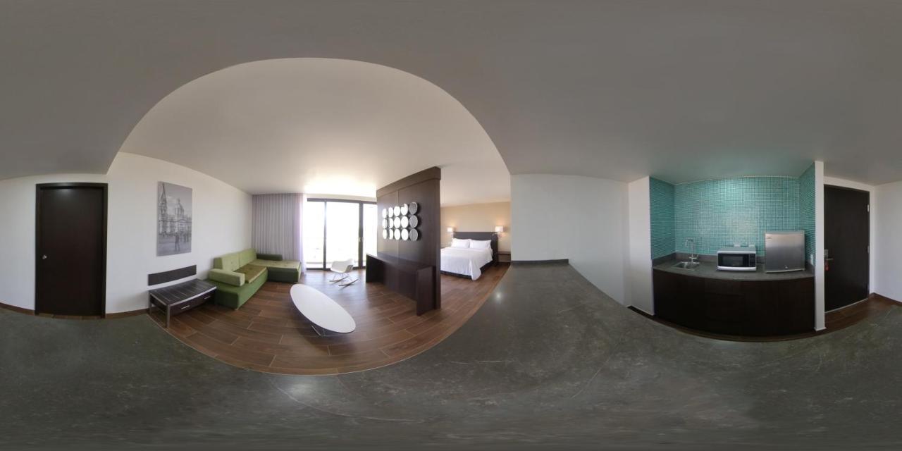 Fiesta Inn Guadalajara Aeropuerto Las Pintas 外观 照片