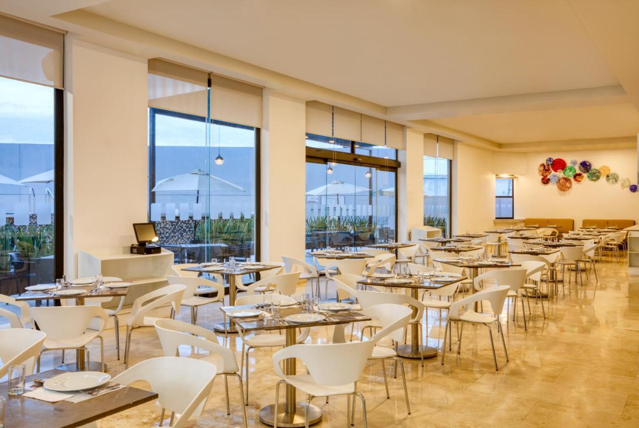 Fiesta Inn Guadalajara Aeropuerto Las Pintas 外观 照片