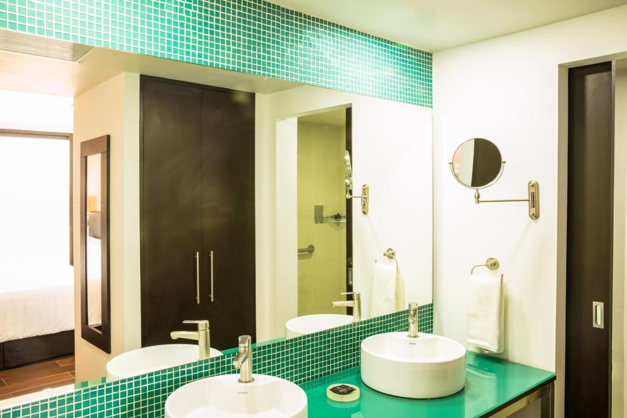 Fiesta Inn Guadalajara Aeropuerto Las Pintas 外观 照片