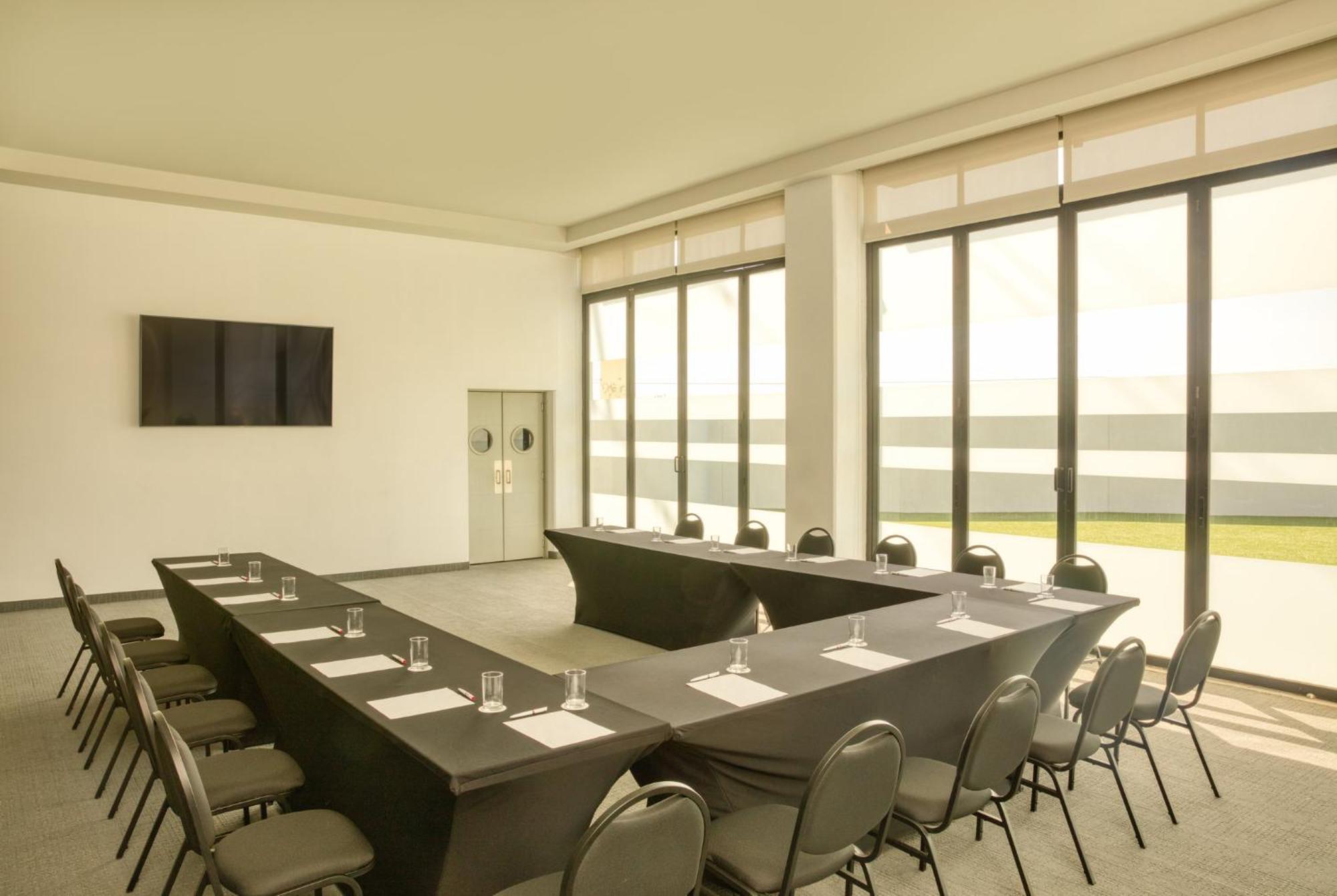Fiesta Inn Guadalajara Aeropuerto Las Pintas 外观 照片
