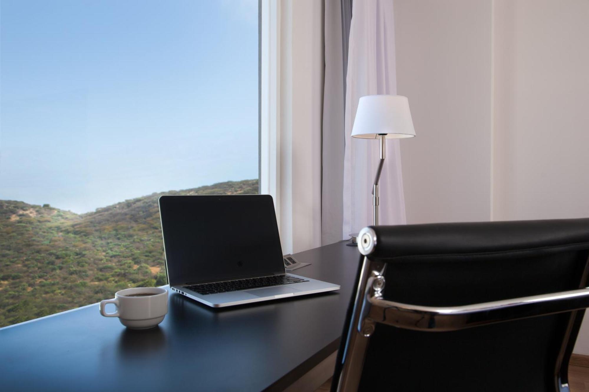 Fiesta Inn Guadalajara Aeropuerto Las Pintas 外观 照片